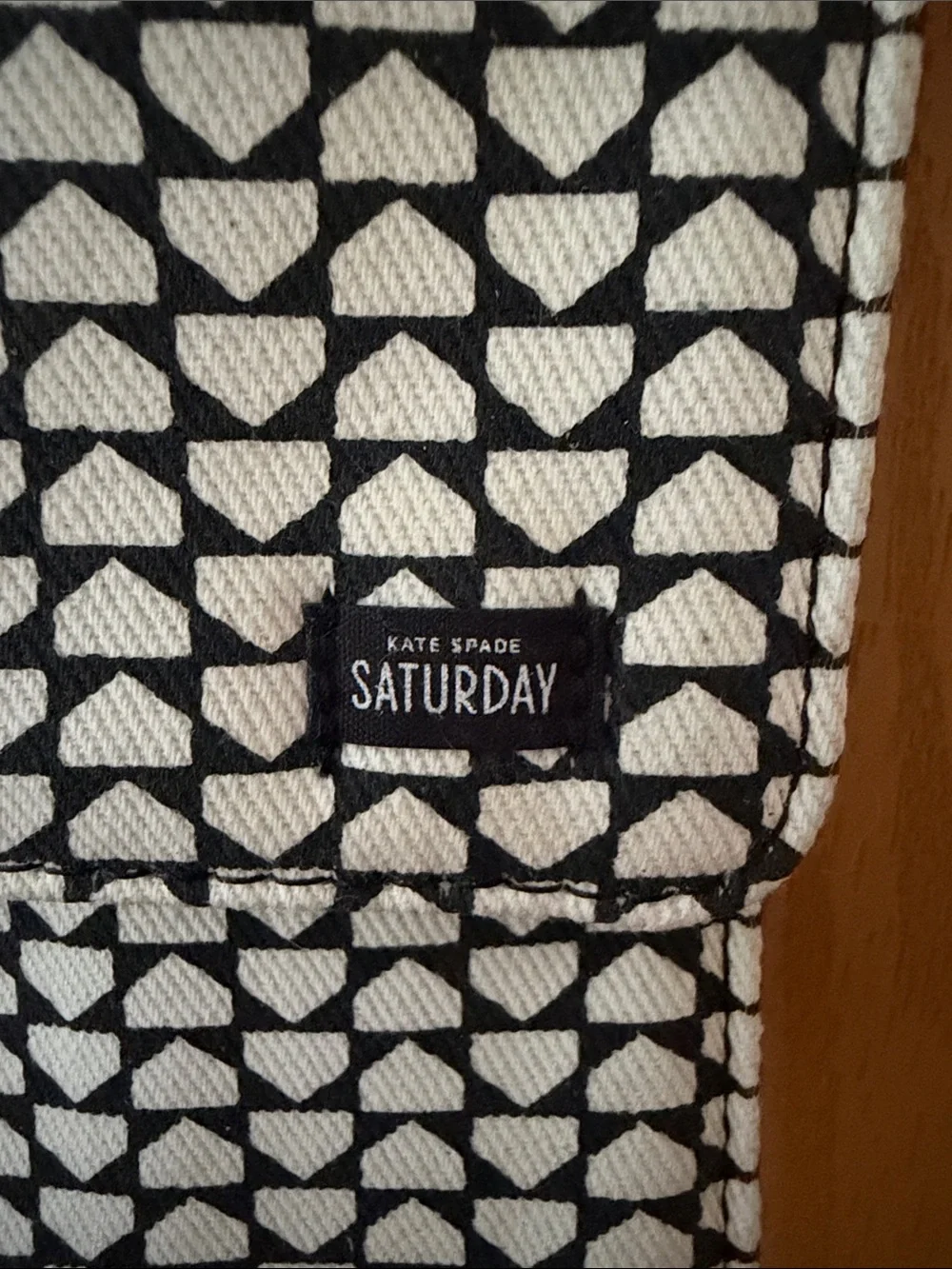 Kate Spade Saturday Toiletry Bag in Black & Cream Geometric Print